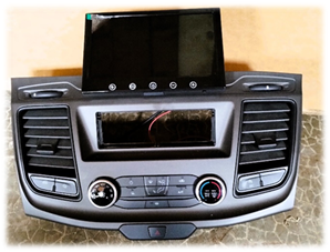 A car stereo with a screen

Description automatically generated